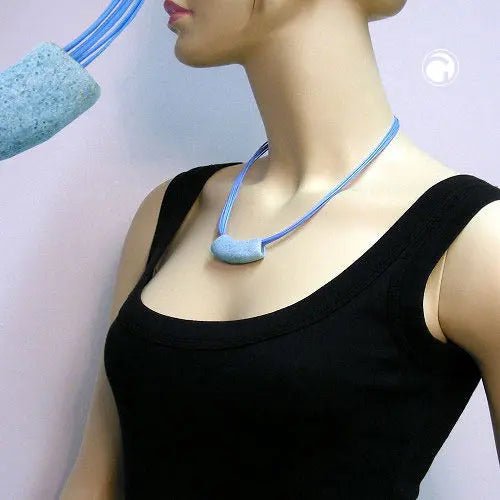 Kette 54x19mm Anhänger Rohr flach gebogen jeans - blau - gesprenkelt matt Kunststoff 45cm