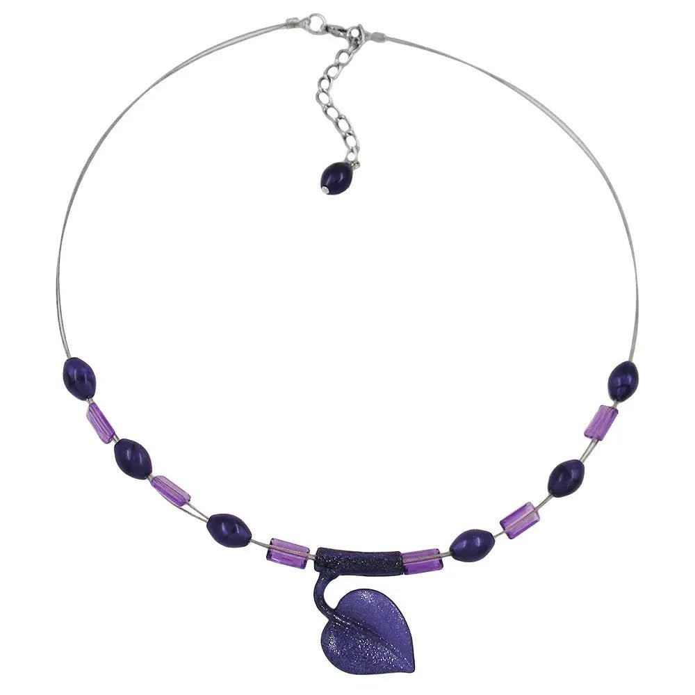 Kette Drahtkette Blatt lila - flitter Kunststoffperlen 45cm