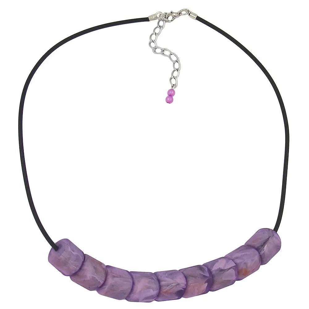 Kette Schrägperle Kunststoff lila - marmoriert - matt Vollgummi schwarz 45cm