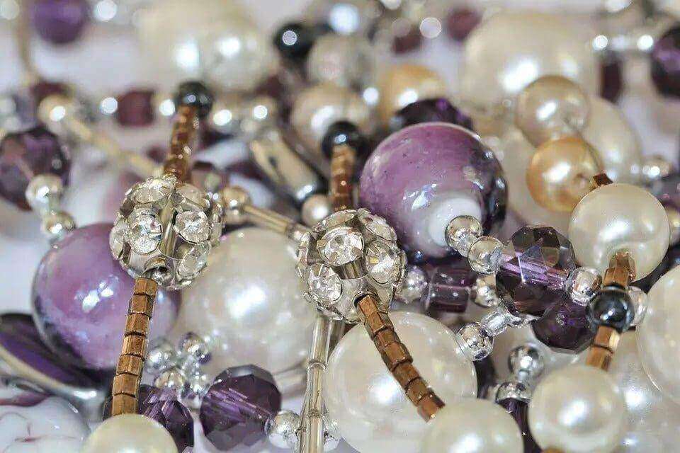 Modeschmuck kaufen - Der Wert von Modeschmuck: Mehr als nur materieller Glanz - Joyes Boutique
