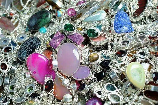 Die Faszinierende Welt der Kristallstruktur von Silber - Joyes Boutique