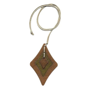 Kette 115x75 Kunststoff Rhombus braun - grün Kordel beige - natur 90cm