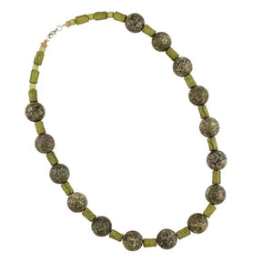 Kette 18mm Perle grün - matt marmoriert Kunststoff 56cm
